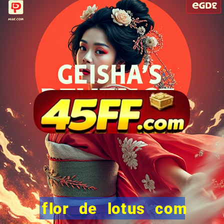 flor de lotus com lua tatuagem